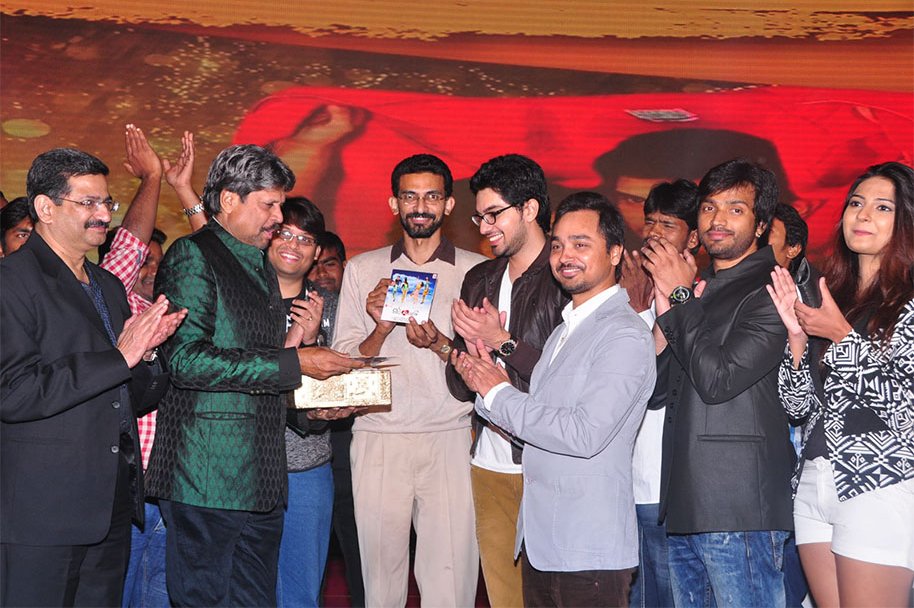 Dil-Deewana-Audio-Launch-by-Kapil-Dev